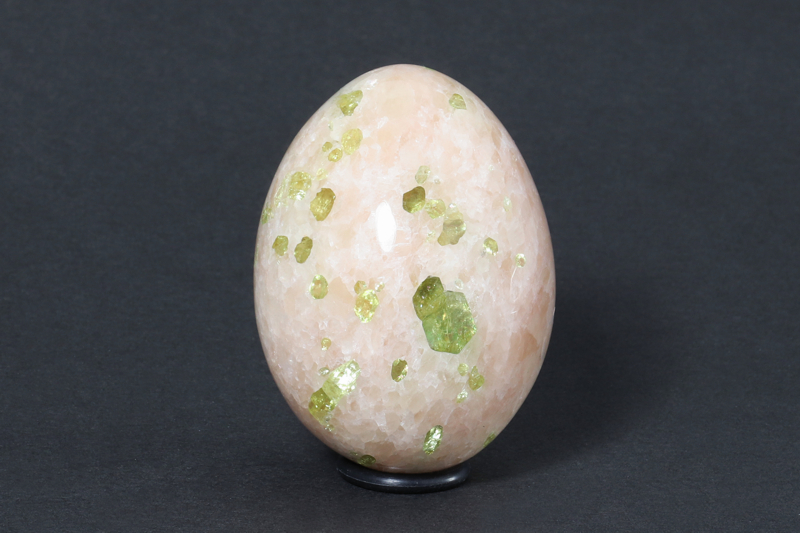 Apatite/Calcite eggs (Ontario)